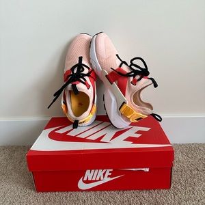 Nike hurricanes size 8